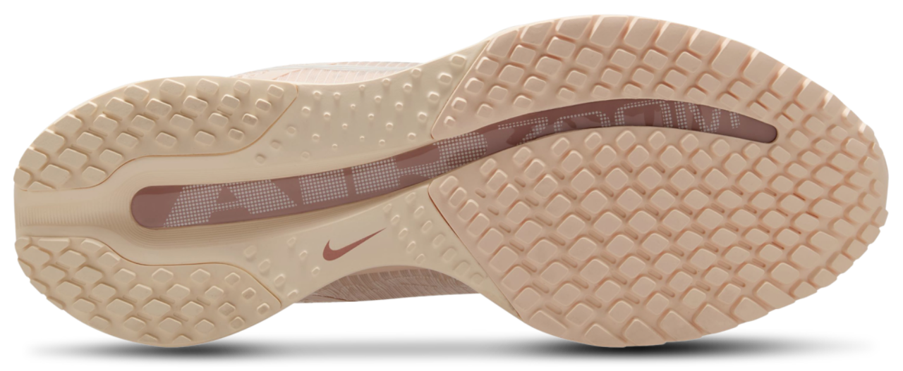 Nike Pegasus Premium Image 4 of 4. Tap to open photo gallery.