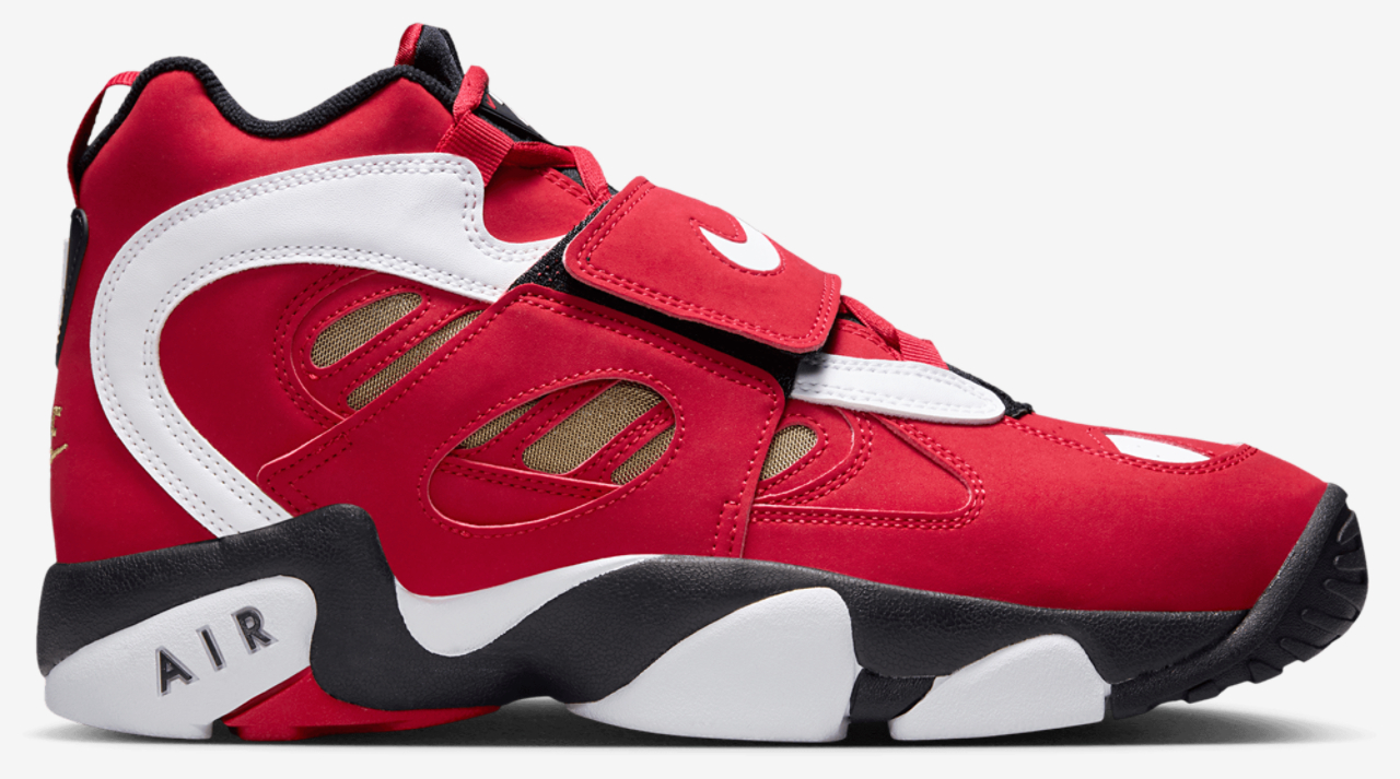 Nike Air Diamond Turf II Image 1 of 9. Tap to open photo gallery.