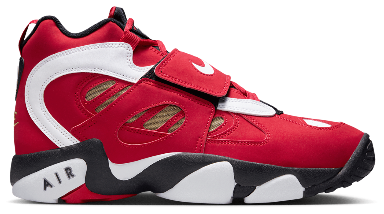 Nike Air Diamond Turf II Image 1 of 9. Tap to open photo gallery.
