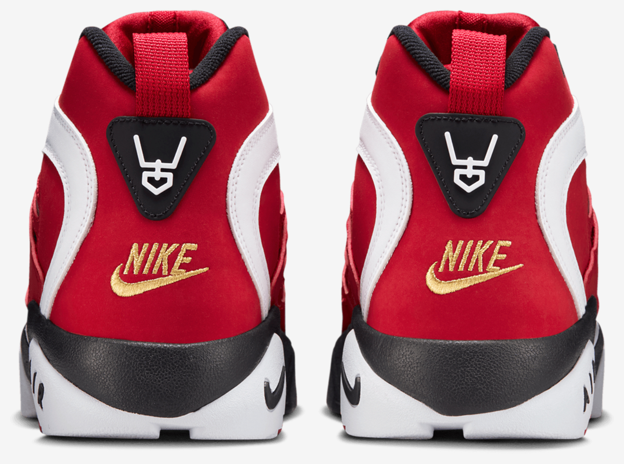 Nike Air Diamond Turf II Image 3 of 9. Tap to open photo gallery.