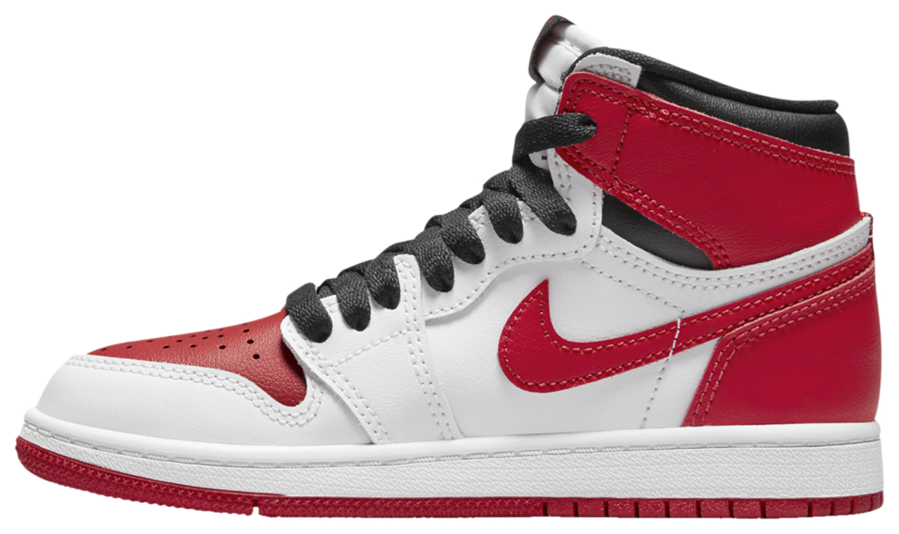 Jordan Retro 1 High OG Image 2 of 5. Tap to open photo gallery.