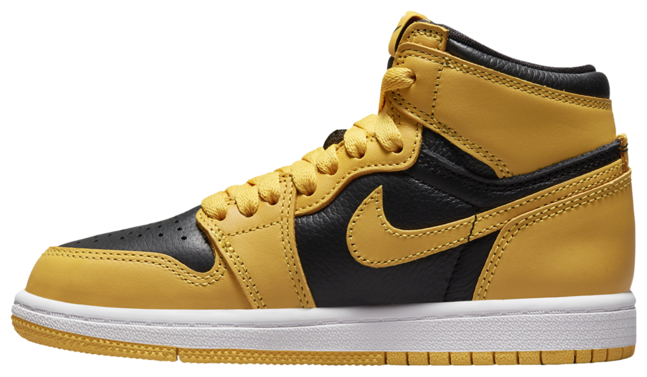 Jordan Retro 1 High OG Image 2 of 5. Tap to open photo gallery.