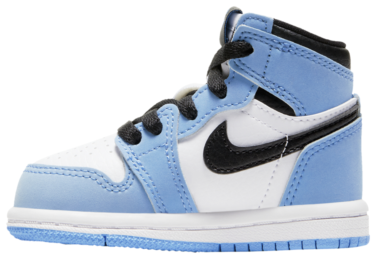 Jordan Retro 1 High OG Image 2 of 5. Tap to open photo gallery.