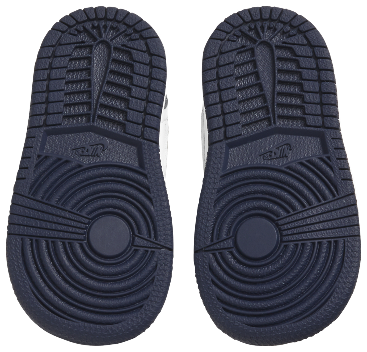 Jordan Retro 1 High OG Image 5 of 5. Tap to open photo gallery.