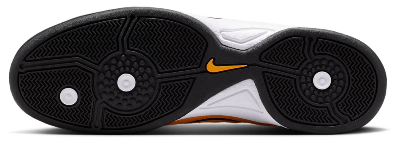 Nike Total 90 Image 5 of 5. Tap to open photo gallery.