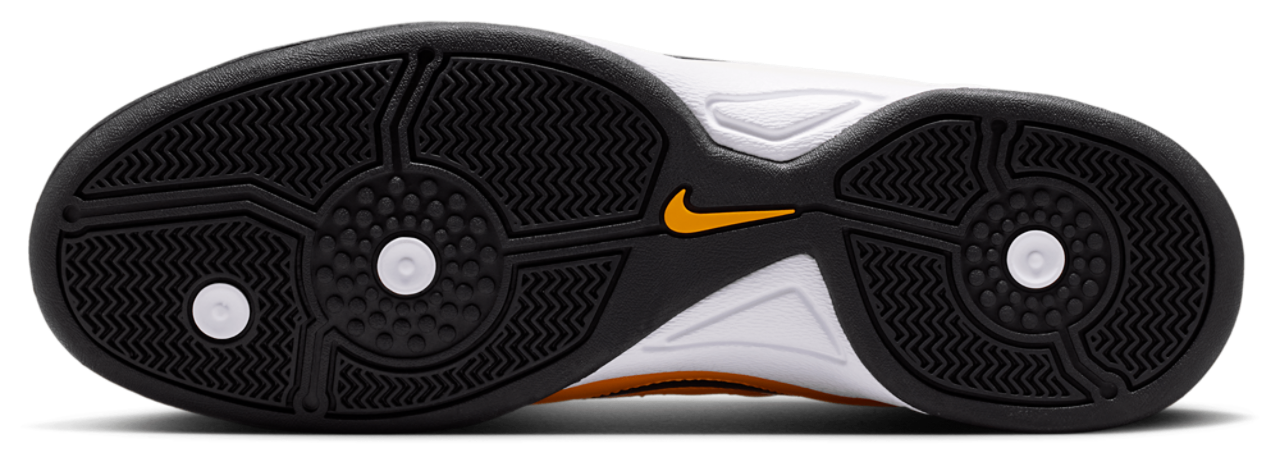 Nike Total 90 Image 5 of 5. Tap to open photo gallery.