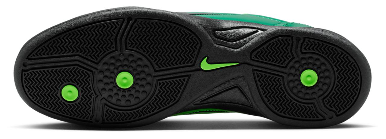 Nike Total 90 Image 5 of 5. Tap to open photo gallery.