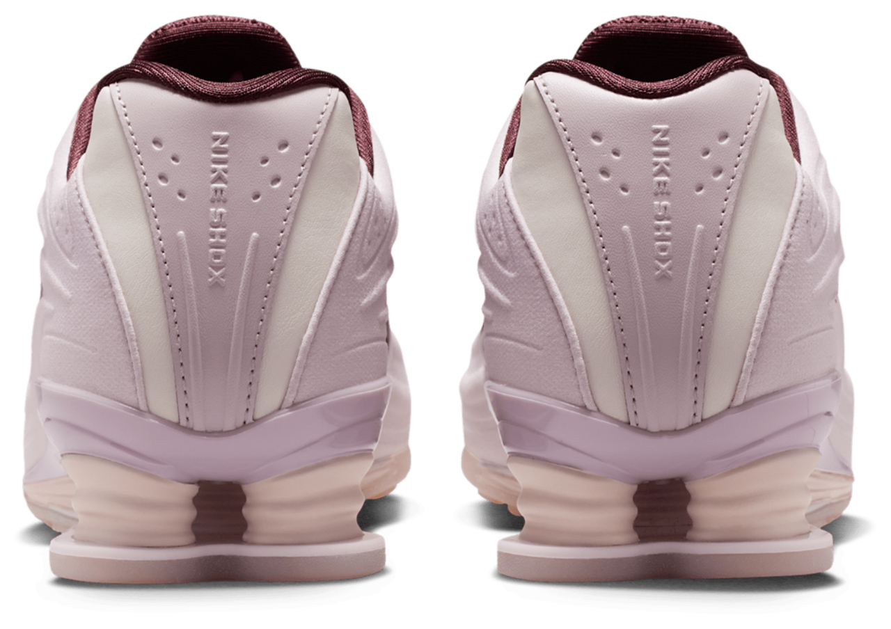 Nike Shox Z SE Image 3 of 8. Tap to open photo gallery.