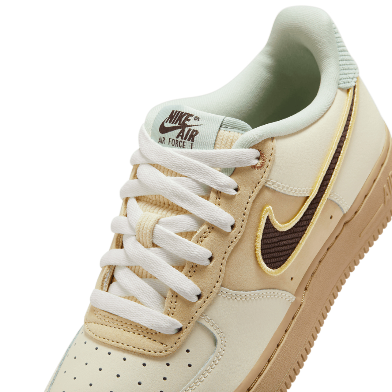 Nike Air Force 1 Low Image 7 of 8. Tap to open photo gallery.