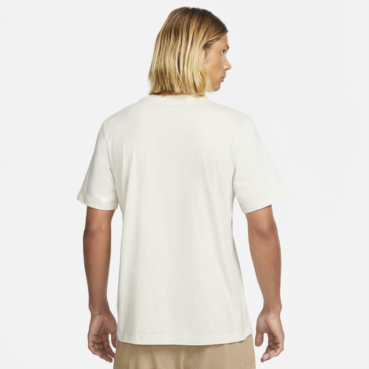 Nike NSW NYC Souvenir SS T-Shirt Image 2 of 2. Tap to open photo gallery.