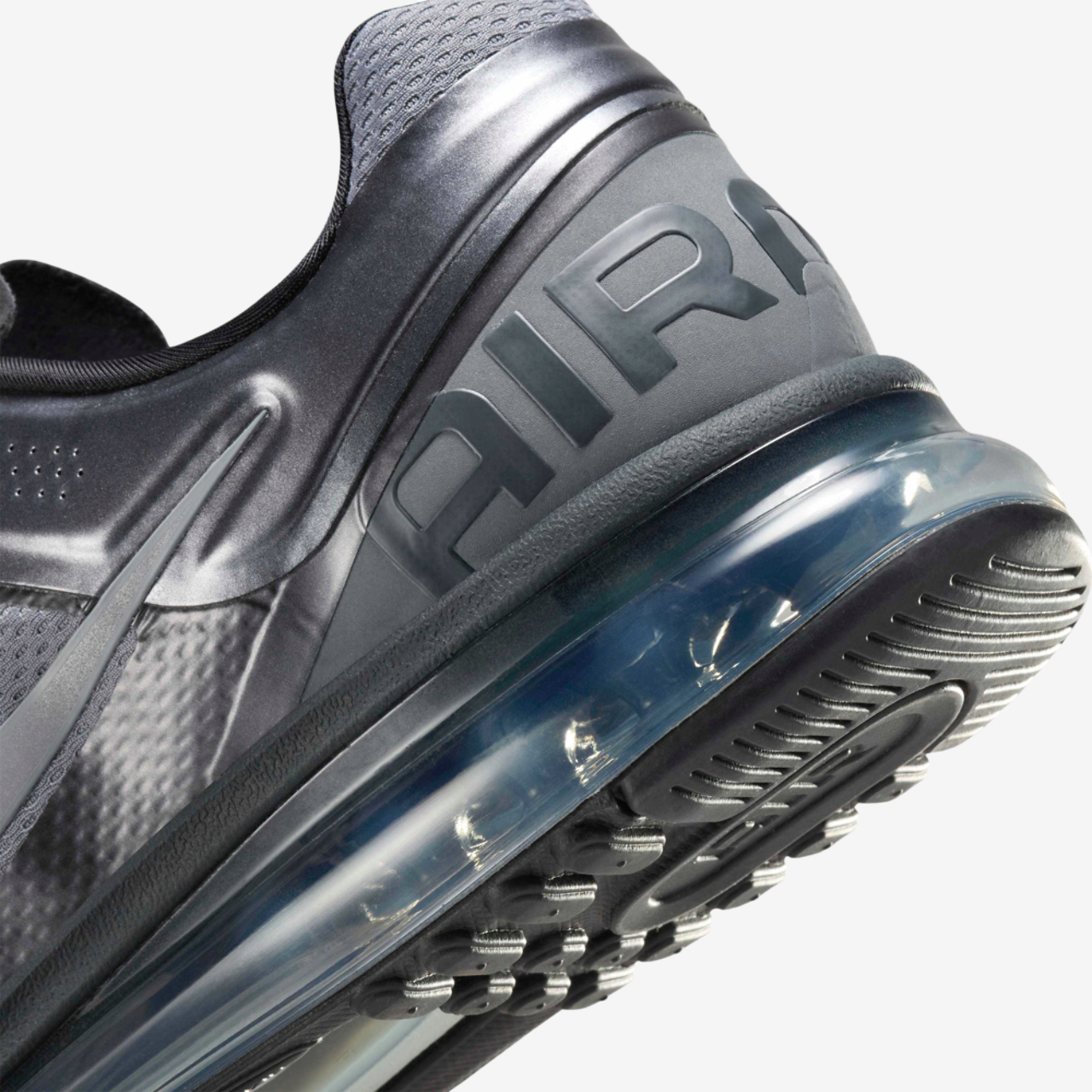 Nike Air Max 2013 Image 8 of 8. Tap to open photo gallery.