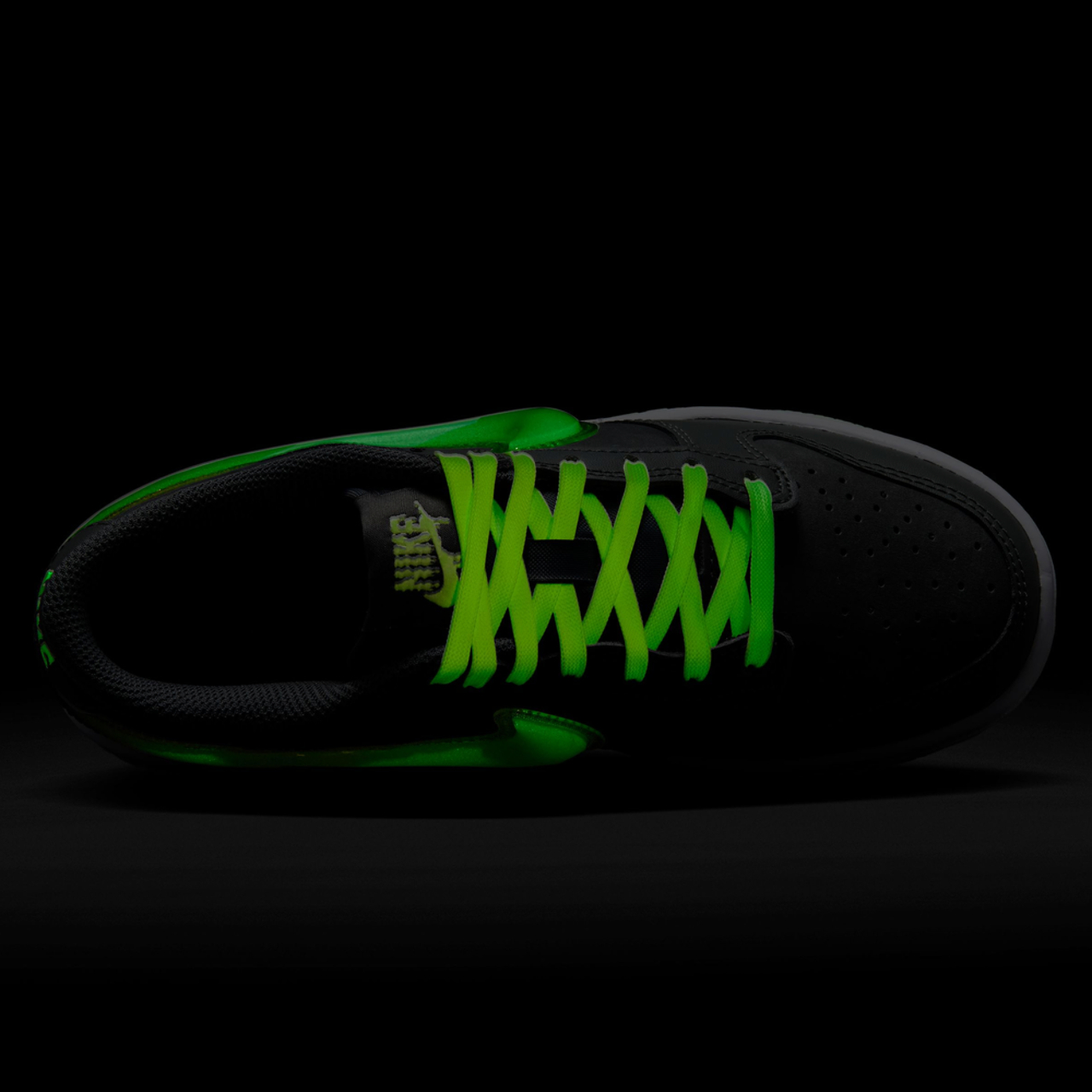 Nike Dunk Low GL Image 7 of 8. Tap to open photo gallery.