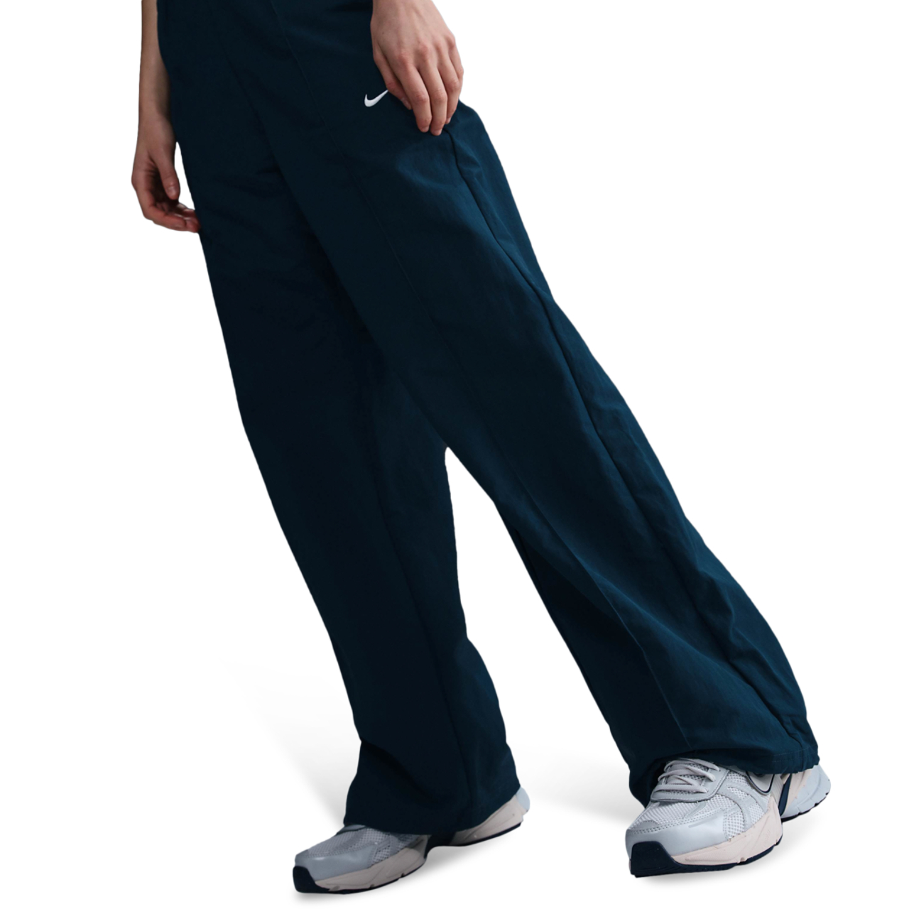 Nike Trend Woven Mid Rise Pants - Women's | Foot Locker