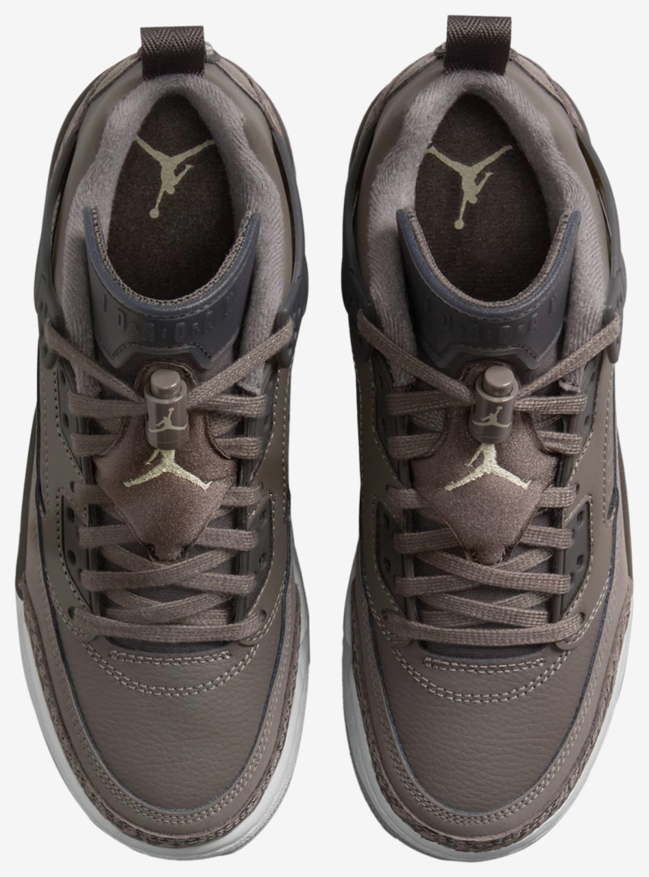 Jordan Spizike Low Image 4 of 5. Tap to open photo gallery.