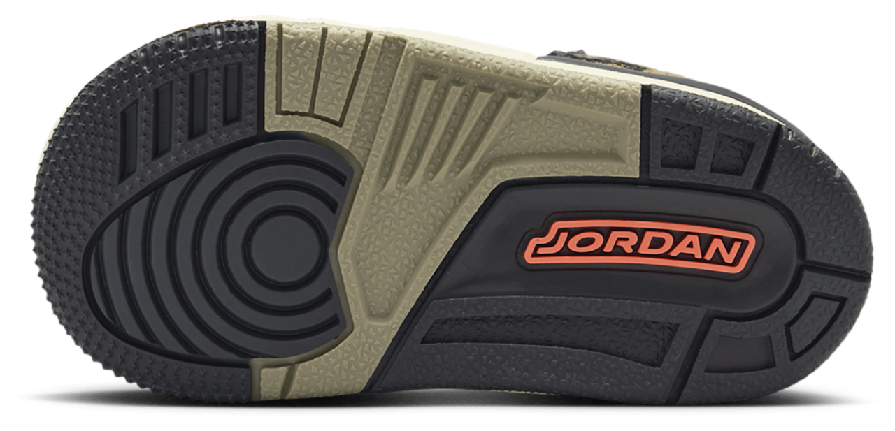 Jordan Spizike Low Image 5 of 6. Tap to open photo gallery.