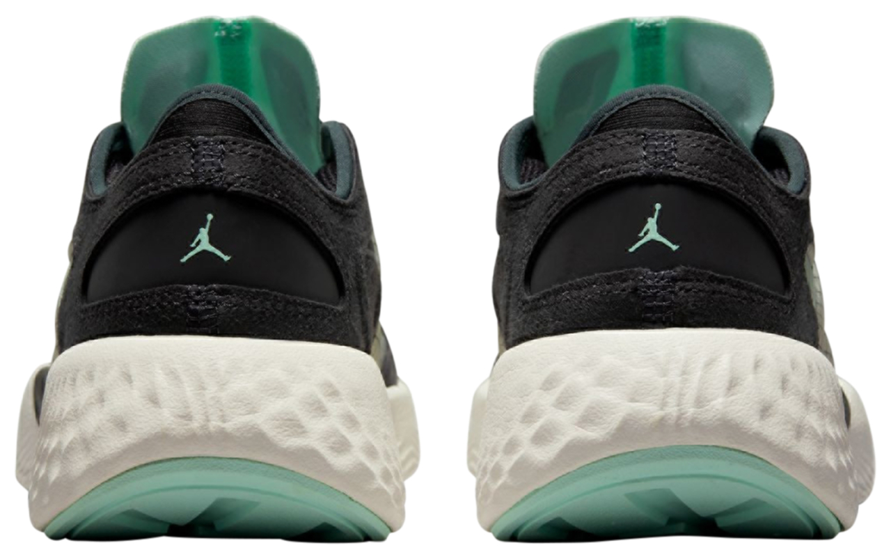 Jordan Delta 3 Low Image 3 of 5. Tap to open photo gallery.