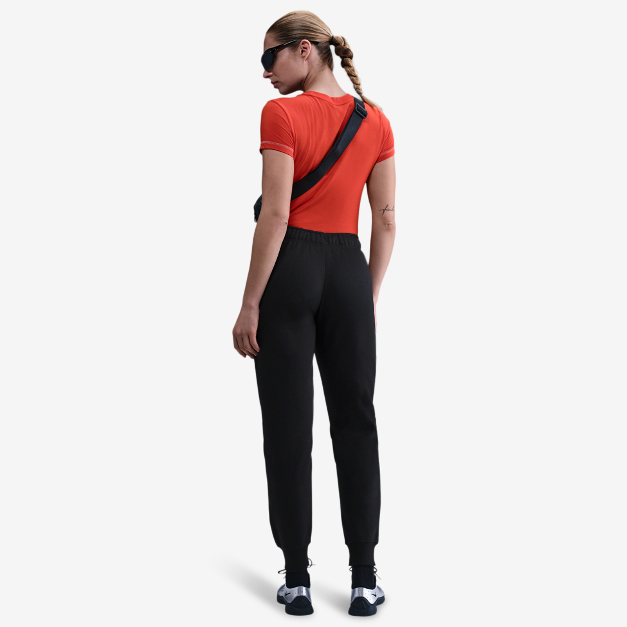 Nike NSW Club Fleece MR Pants Image 4 of 4. Tap to open photo gallery.