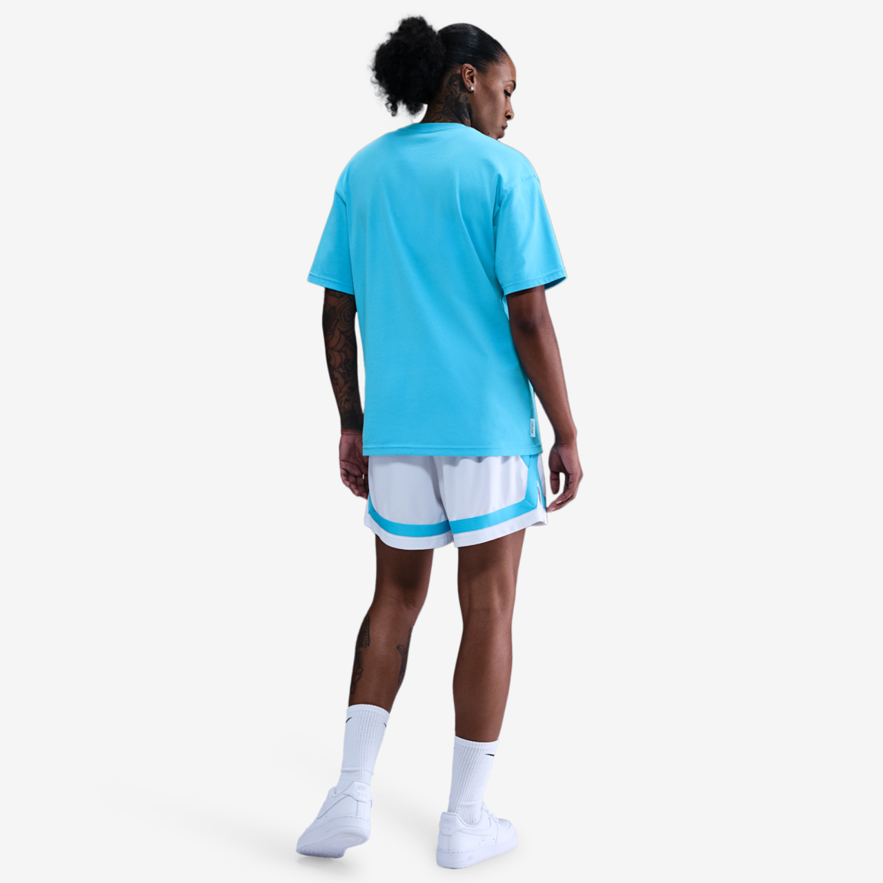 Nike CC Dri-FIT Crossover 5" Shorts Image 4 of 4. Tap to open photo gallery.