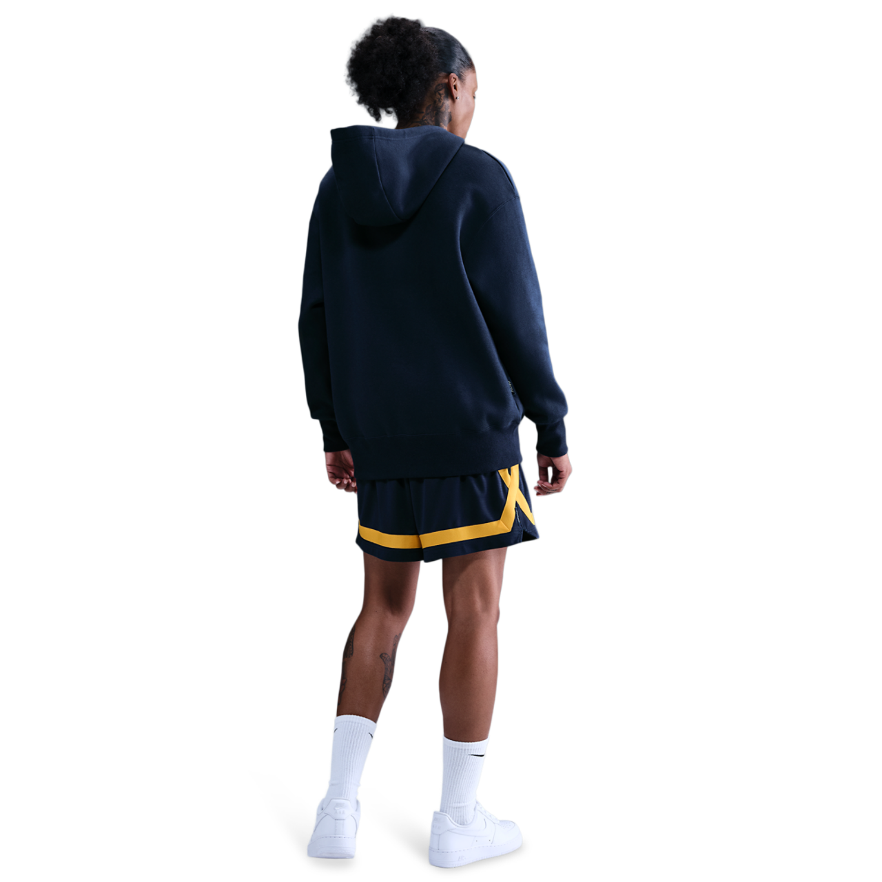 Nike CC Dri-FIT Crossover 5" Shorts Image 2 of 4. Tap to open photo gallery.