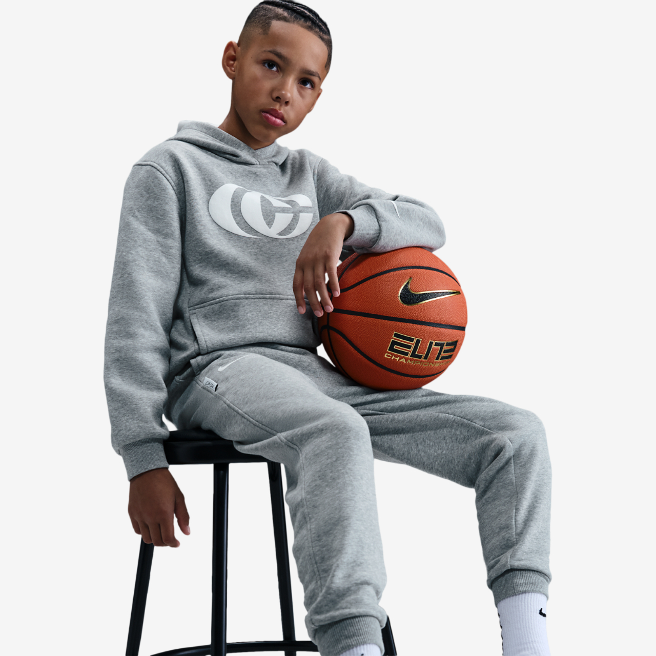 Nike Caitlin Clark Essentials Fleece Pant Image 3 of 4. Tap to open photo gallery.