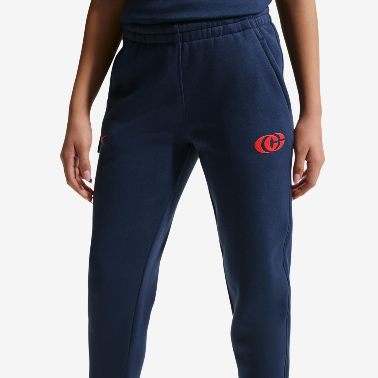 Nike Caitlin Clark Essentials Fleece Pant Image 2 of 4. Tap to open photo gallery.