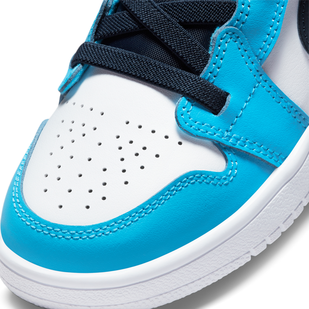 Jordan AJ 1 Low Image 8 of 8. Tap to open photo gallery.
