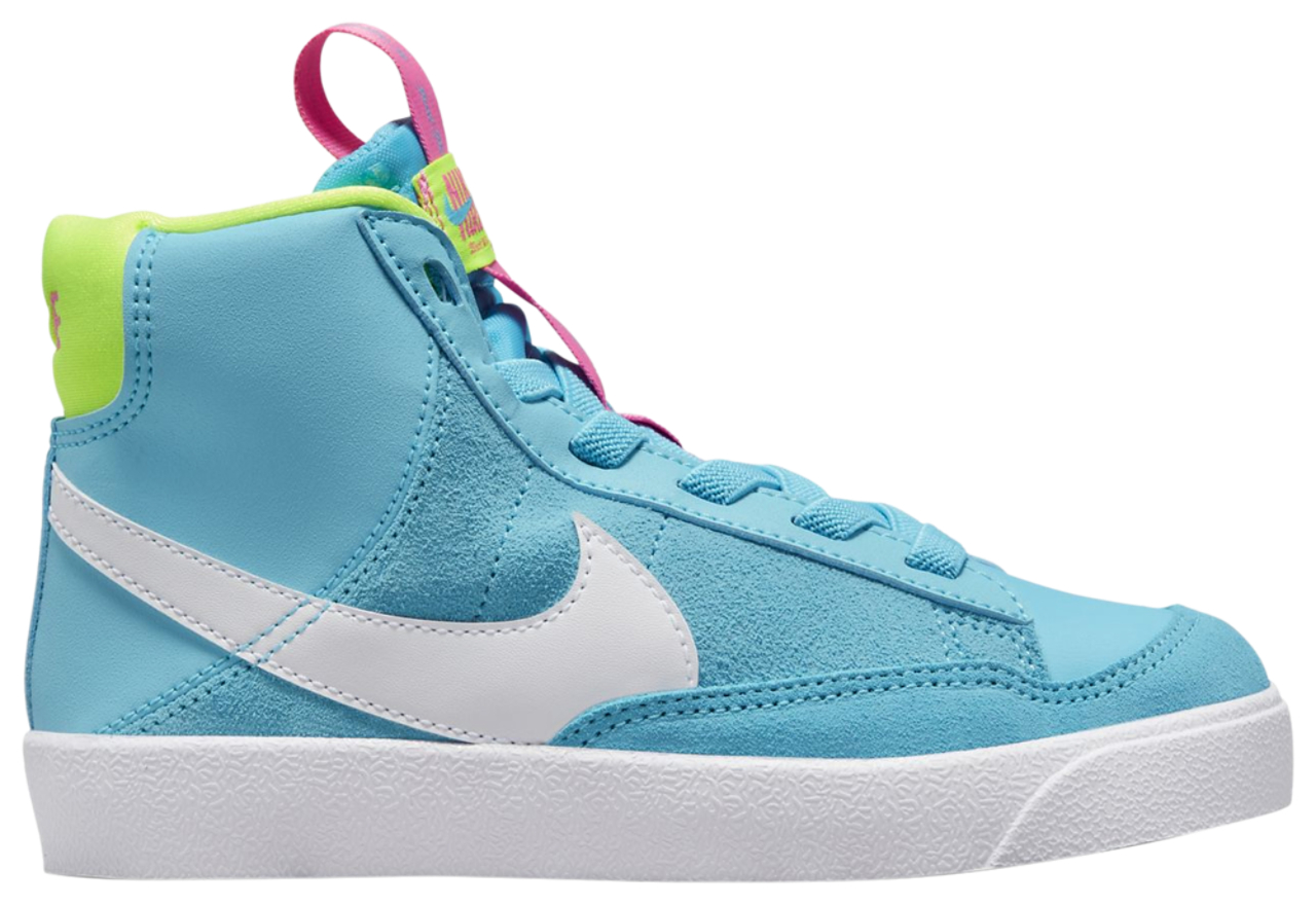 Nike Blazer Mid '77 SE Image 1 of 5. Tap to open photo gallery.