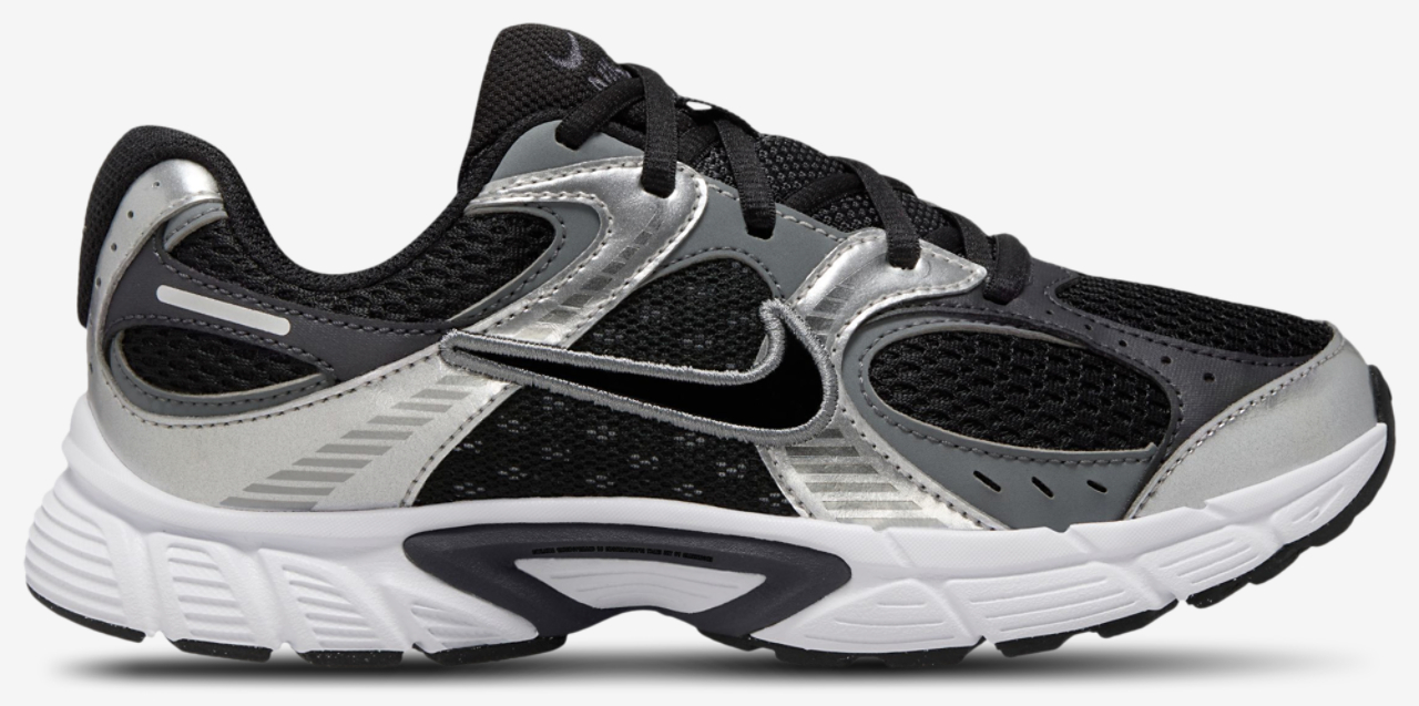 Nike V5 RNR Image 1 of 4. Tap to open photo gallery.