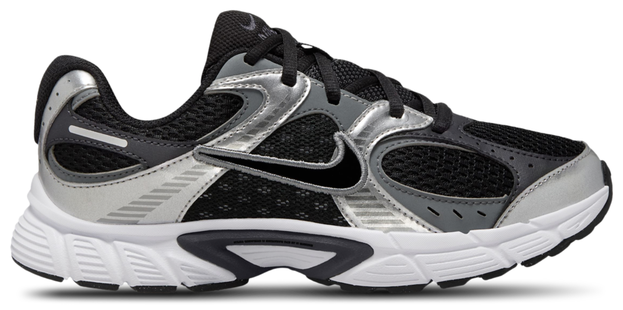 Nike V5 RNR Image 1 of 4. Tap to open photo gallery.