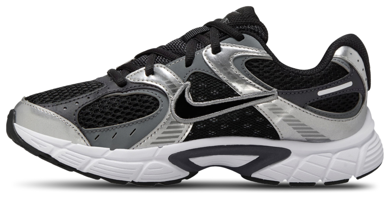 Nike V5 RNR Image 2 of 4. Tap to open photo gallery.