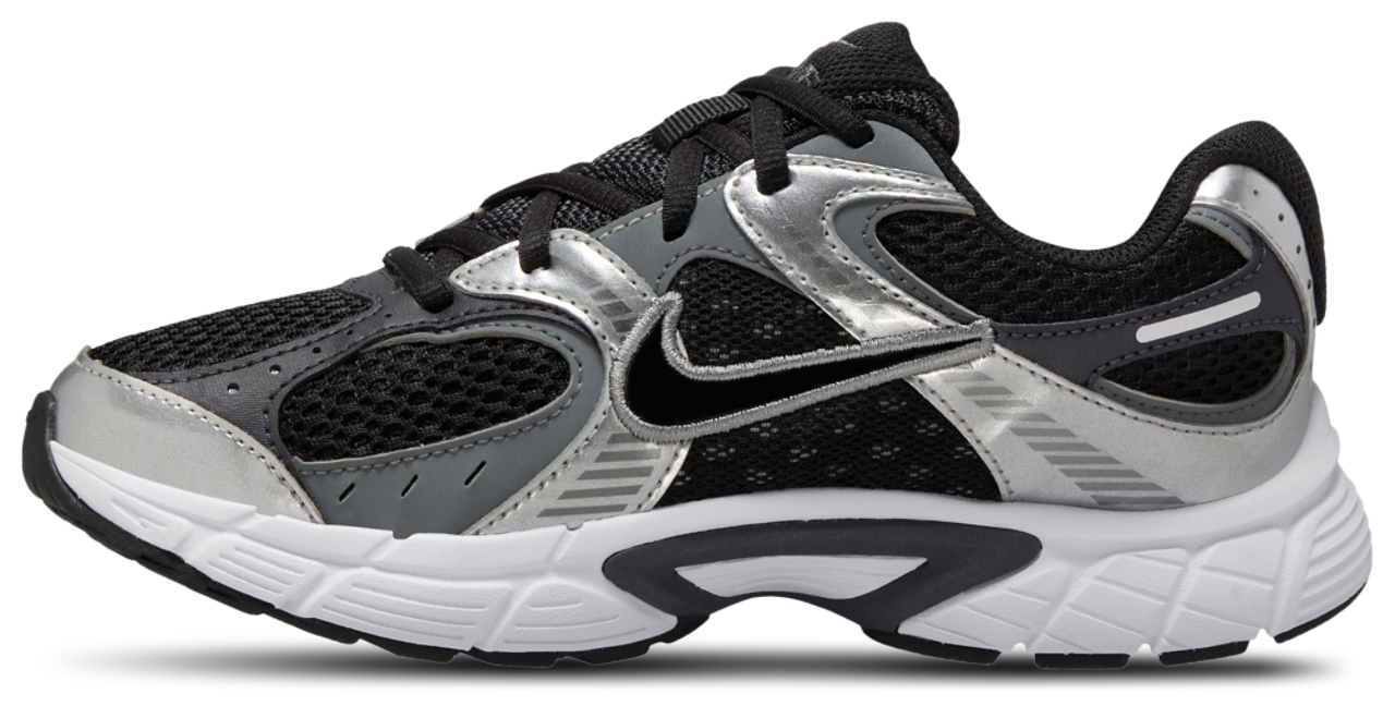 Nike V5 RNR Image 2 of 4. Tap to open photo gallery.