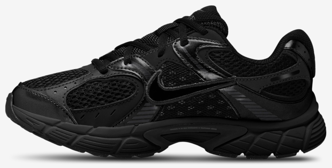 Nike V5 RNR Image 2 of 4. Tap to open photo gallery.