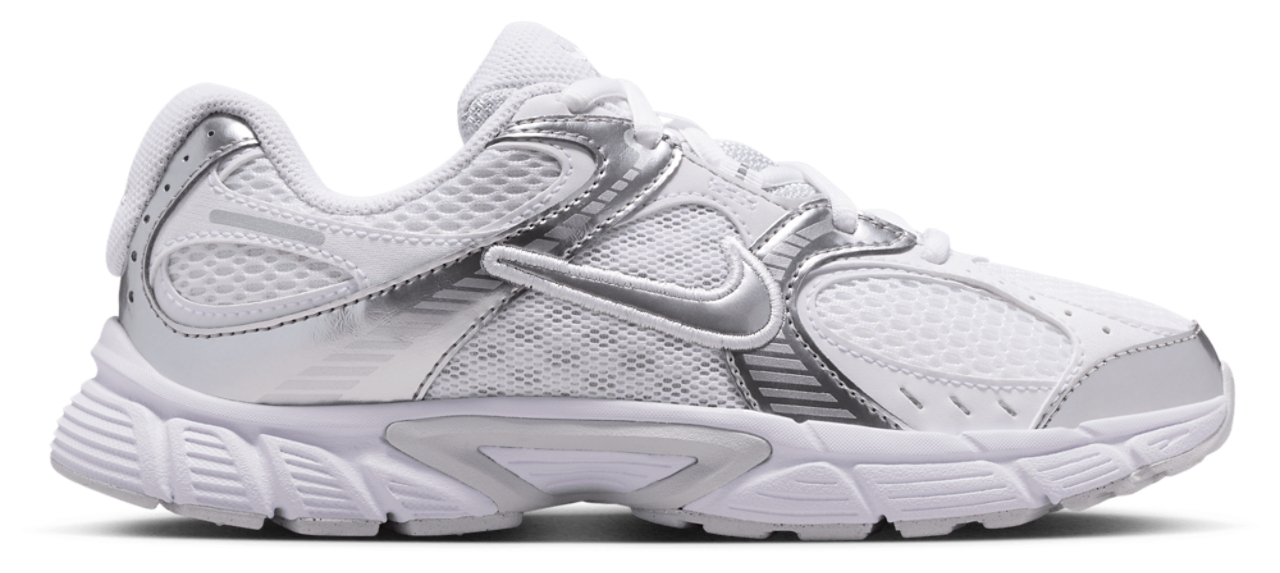 Nike V5 RNR Image 1 of 8. Tap to open photo gallery.
