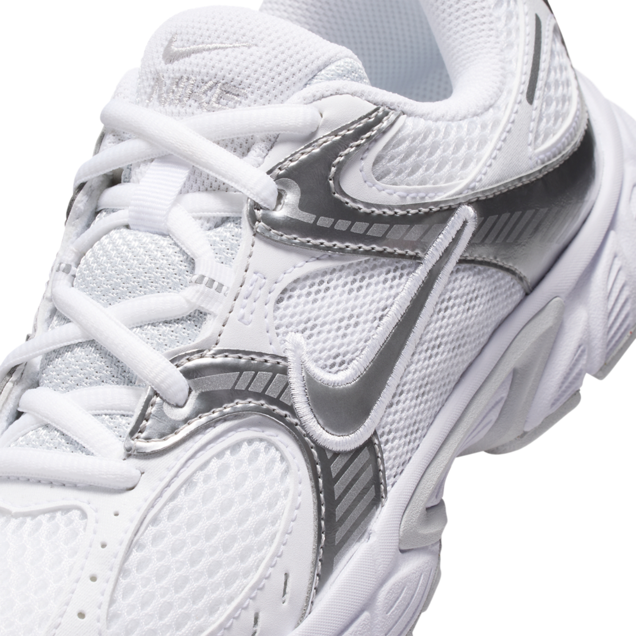 Nike V5 RNR Image 7 of 8. Tap to open photo gallery.