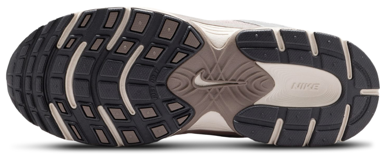 Nike V5 RNR Image 5 of 5. Tap to open photo gallery.