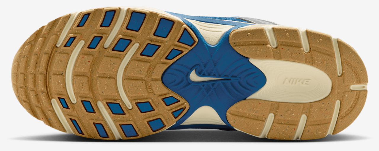 Nike V5 RNR Image 5 of 8. Tap to open photo gallery.