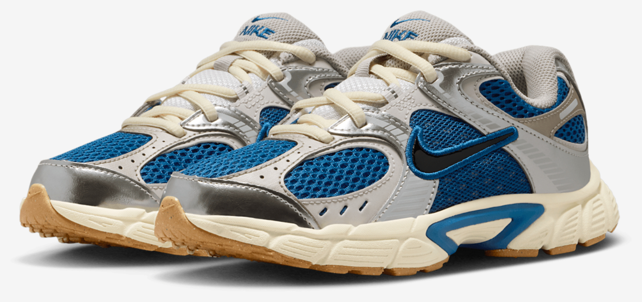 Nike V5 RNR Image 6 of 8. Tap to open photo gallery.