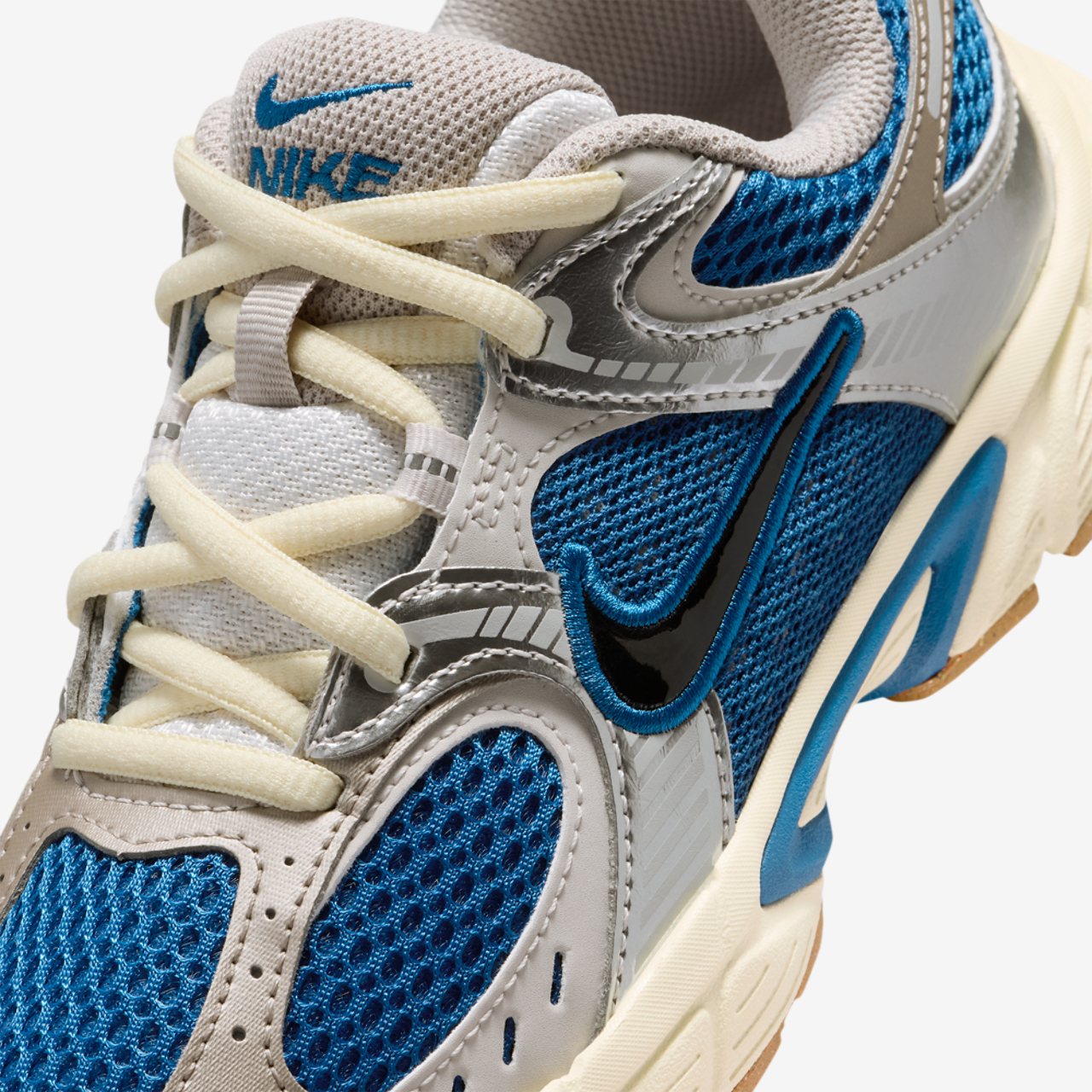 Nike V5 RNR Image 7 of 8. Tap to open photo gallery.