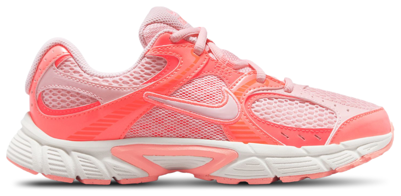 Nike V5 RNR Image 1 of 5. Tap to open photo gallery.