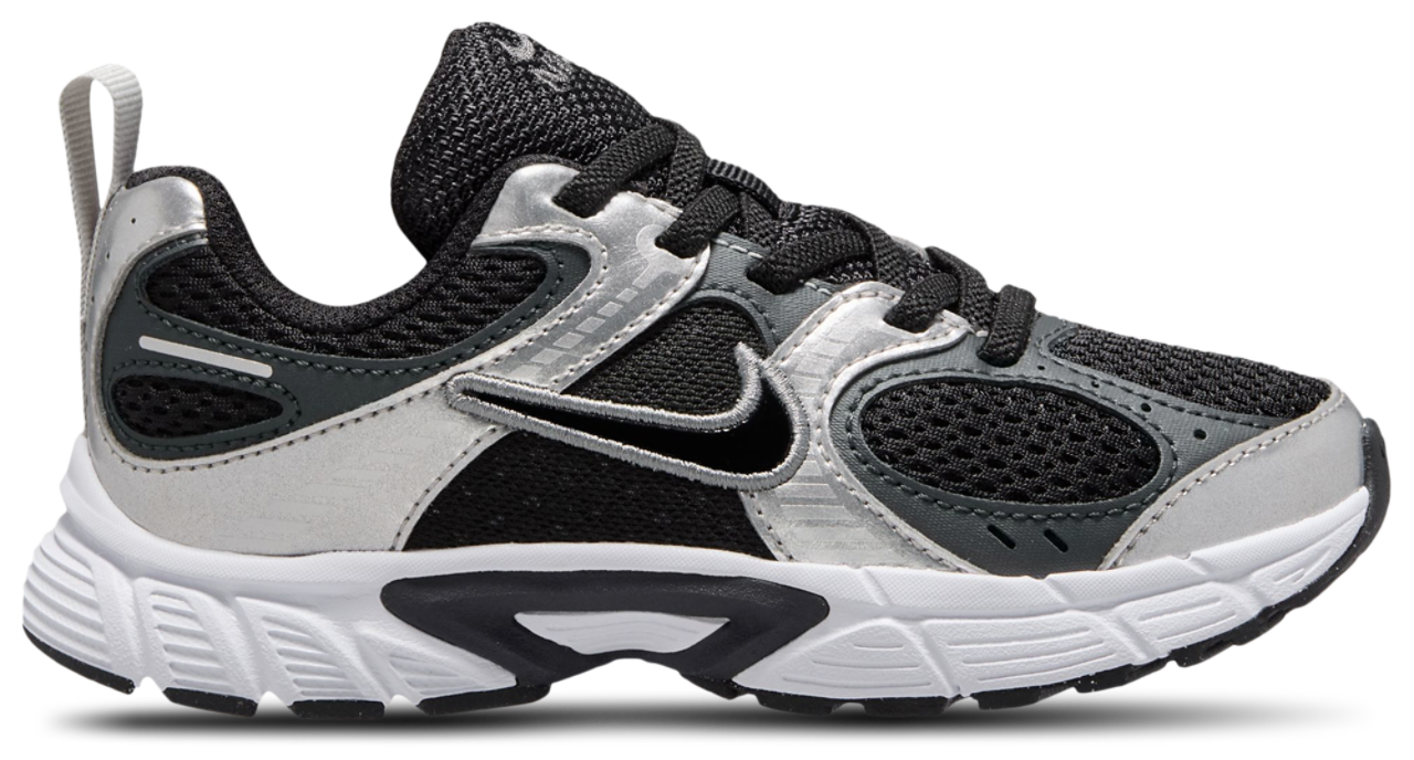 Nike V5 RNR Image 1 of 4. Tap to open photo gallery.