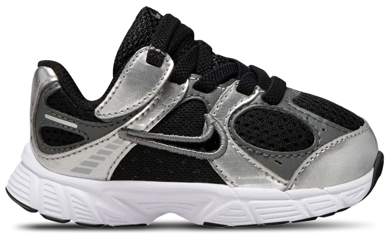 Nike V5 RNR Image 1 of 5. Tap to open photo gallery.