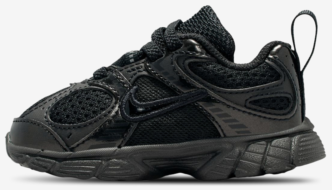 Nike V5 RNR Image 2 of 5. Tap to open photo gallery.