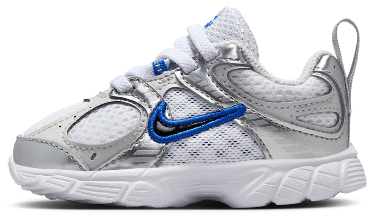 Nike V5 RNR Image 2 of 7. Tap to open photo gallery.