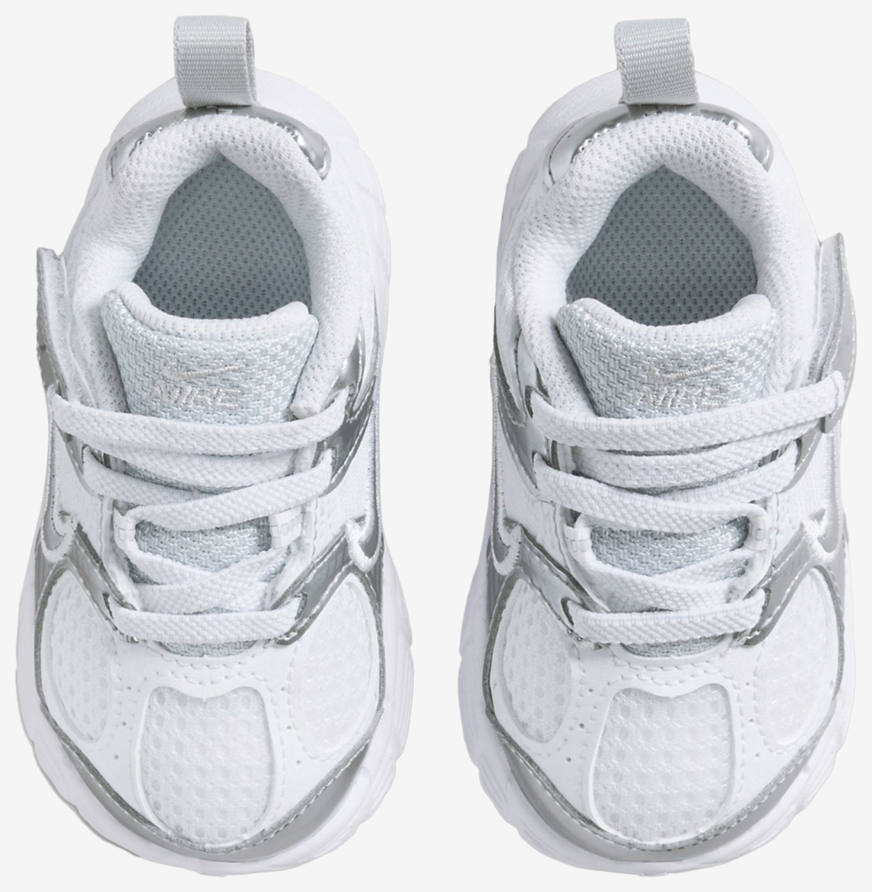 Nike V5 RNR Image 4 of 5. Tap to open photo gallery.