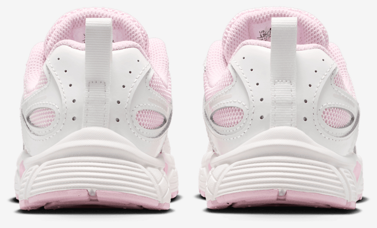 Nike V5 RNR NA14 Image 3 of 8. Tap to open photo gallery.
