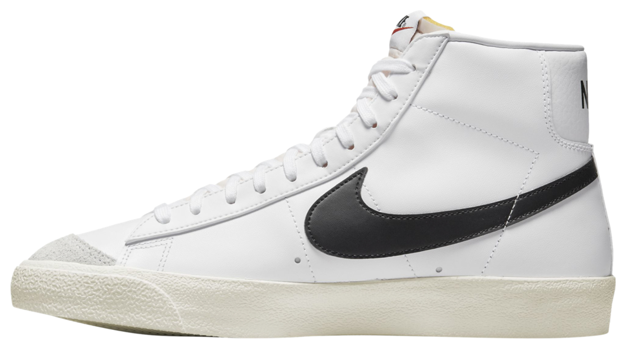 Nike Blazer Mid '77 Image 2 of 5. Tap to open photo gallery.