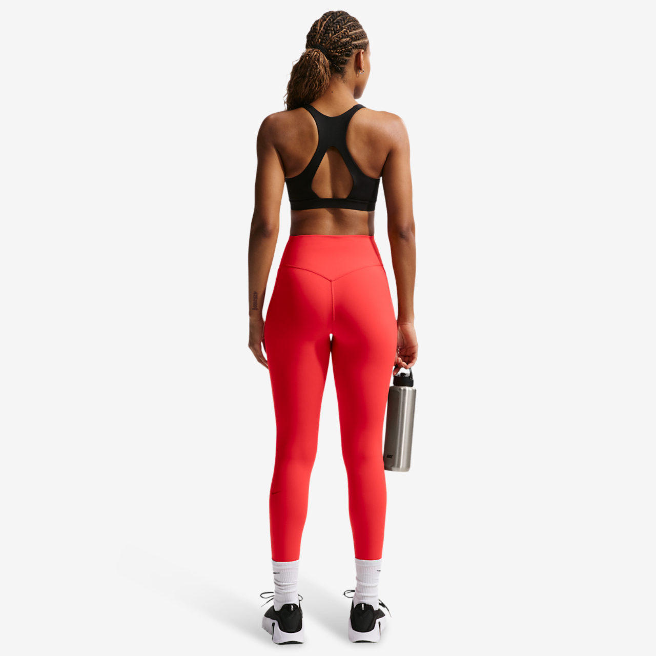 Nike Drifit Universal HR 7/8 Pocket Tight Image 7 of 8. Tap to open photo gallery.