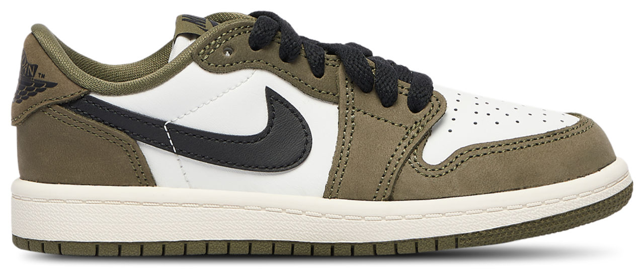 Jordan Retro 1 Low Image 1 of 5. Tap to open photo gallery.