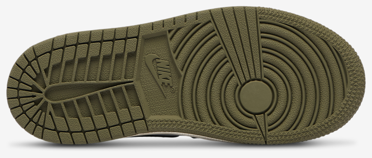 Jordan Retro 1 Low Image 5 of 5. Tap to open photo gallery.