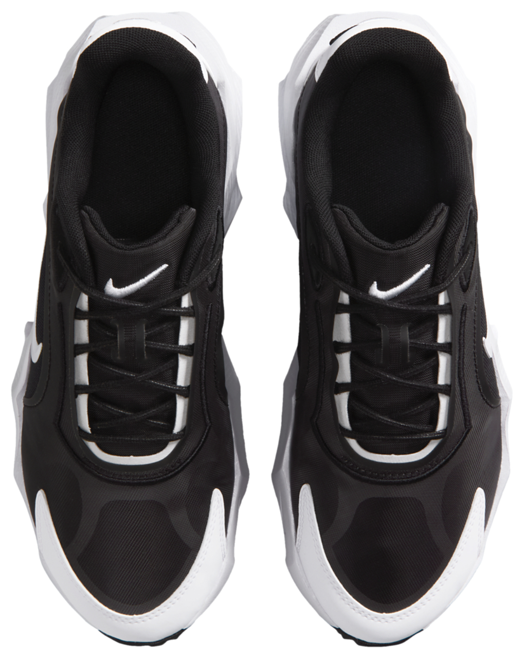 Nike Aura Edge Image 4 of 5. Tap to open photo gallery.